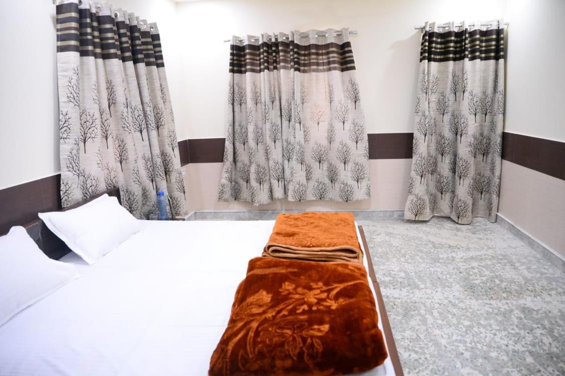 Hotel Mithila Kunj