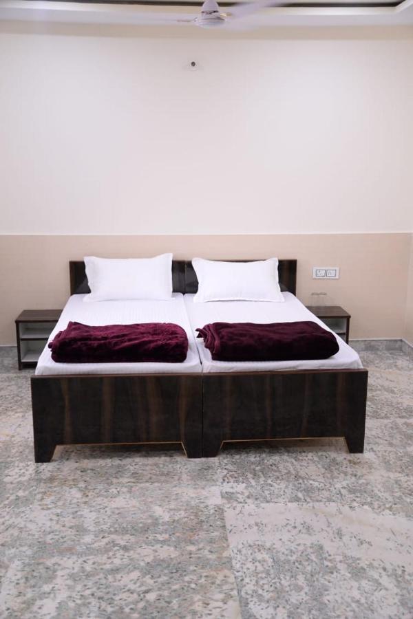 Mithila Kunj Hotel Vrindavan